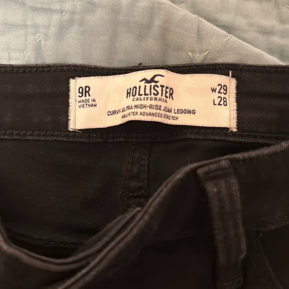 Black Hollister curvy ultra high rise jean legging advanced stretch - Picture 2 of 2